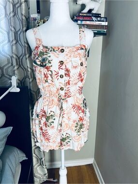 GUESSTropical Button-Front Sleeveless Romper in Orange, red and white